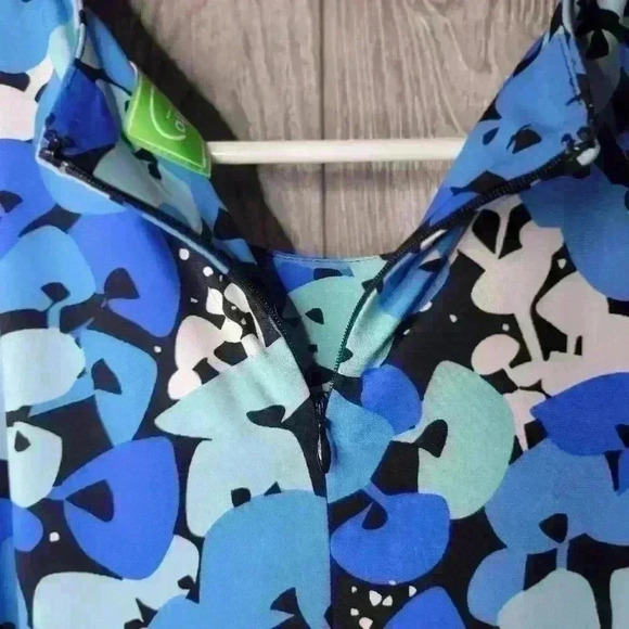 Pappagallo Blue & Aqua Floral Sleeveless Dress. Size small. 100%polyester - Picture 5 of 5